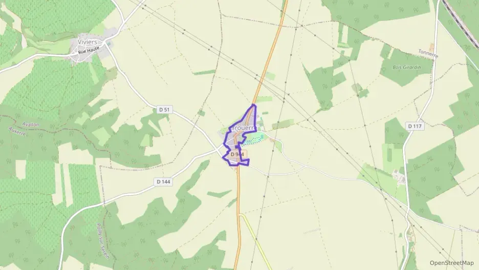 Maison 88 m² trois pièces à vendre à Yrouerre Maison 88 m² trois pièces à vendre à Yrouerre