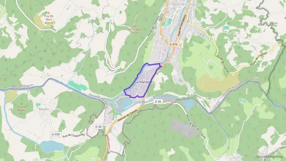 Maison 74 m² quatre pièces à vendre à Bort-les-Orgues Maison 74 m² quatre pièces à vendre à Bort-les-Orgues