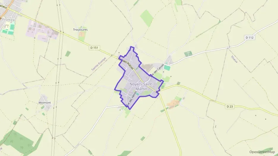 Maison 99 m² quatre pièces à vendre à Noyers-Saint-Martin Maison 99 m² quatre pièces à vendre à Noyers-Saint-Martin