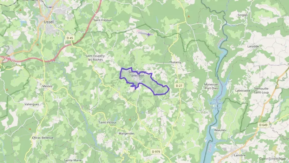 Maison 70 m² trois pièces à vendre à Saint-Bonnet-près-Bort Maison 70 m² trois pièces à vendre à Saint-Bonnet-près-Bort