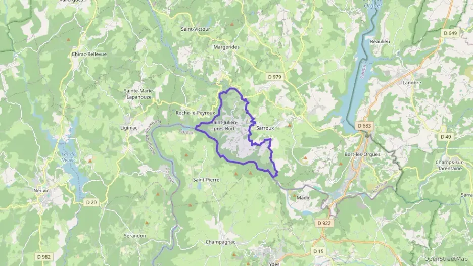 Maison 140 m² quatre pièces à vendre à Sarroux - Saint-Julien