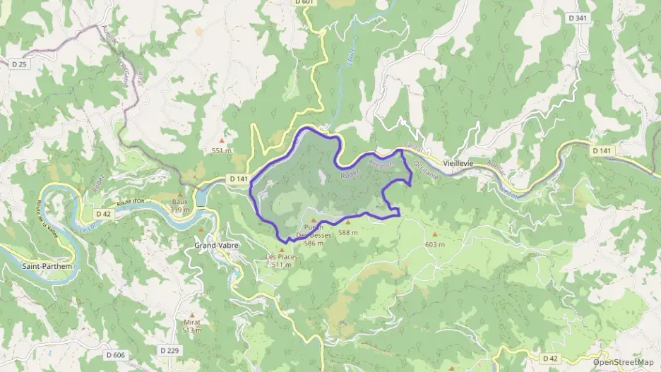 Maison 96 m² quatre pièces à vendre à Conques-en-Rouergue Maison 96 m² quatre pièces à vendre à Conques-en-Rouergue