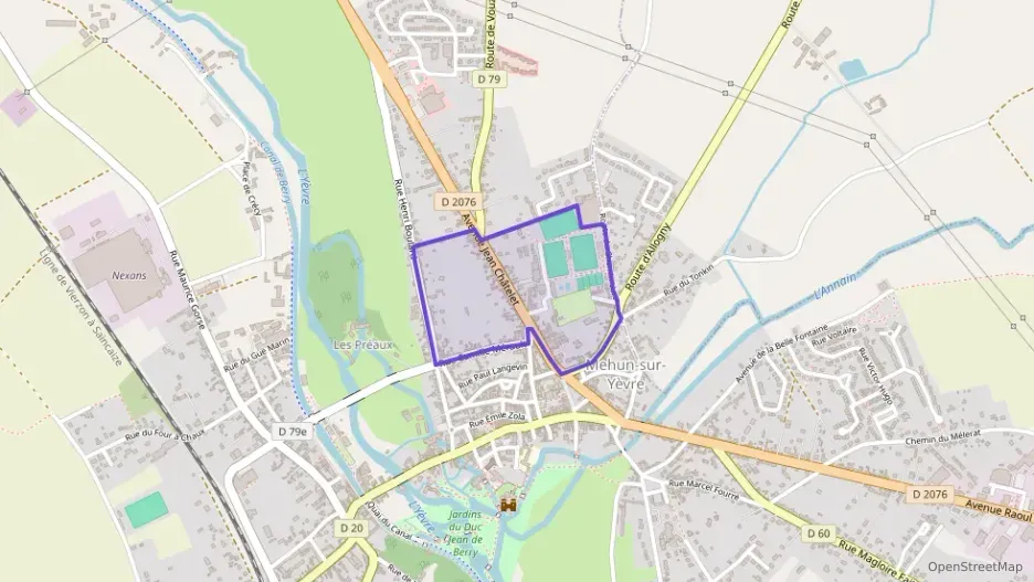 Maison 80 m² trois pièces à vendre à Mehun-sur-Yèvre Maison 80 m² trois pièces à vendre à Mehun-sur-Yèvre