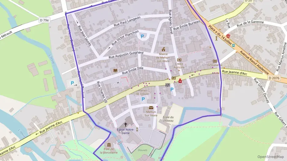 Maison 30 m² trois pièces à vendre à Mehun-sur-Yèvre Maison 30 m² trois pièces à vendre à Mehun-sur-Yèvre