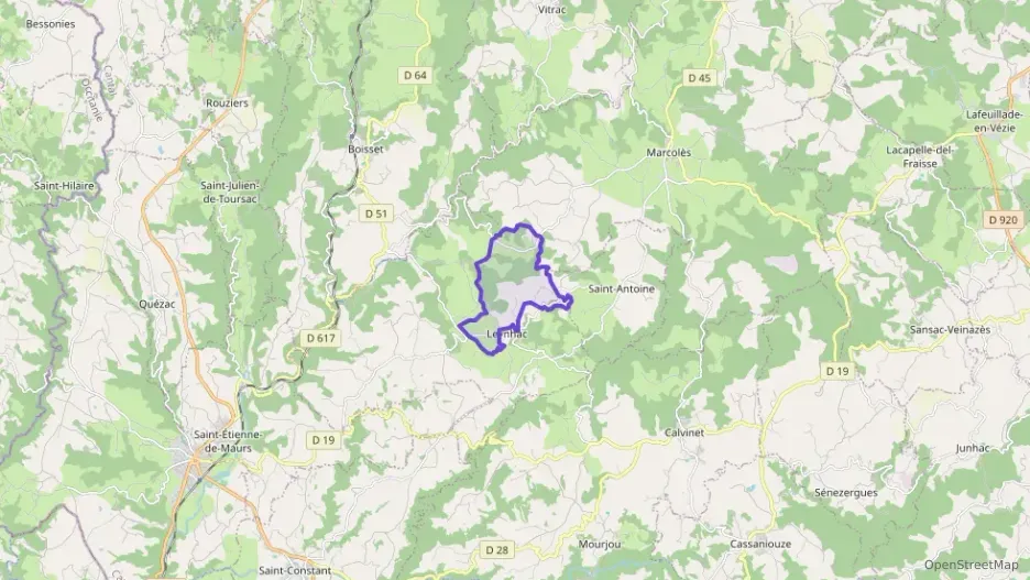 Maison 180 m² sept pièces à vendre à Leynhac