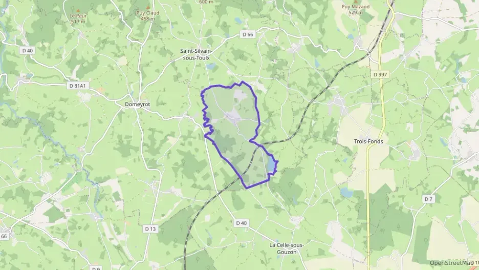 Maison 130 m² cinq pièces à vendre à Saint-Silvain-sous-Toulx Maison 130 m² cinq pièces à vendre à Saint-Silvain-sous-Toulx