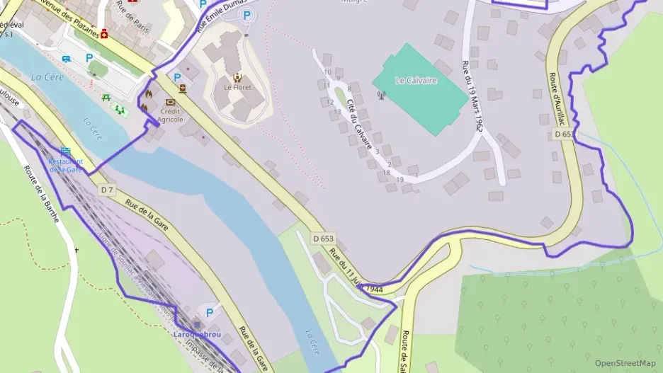 Maison 105 m² cinq pièces à vendre à Laroquebrou Maison 105 m² cinq pièces à vendre à Laroquebrou