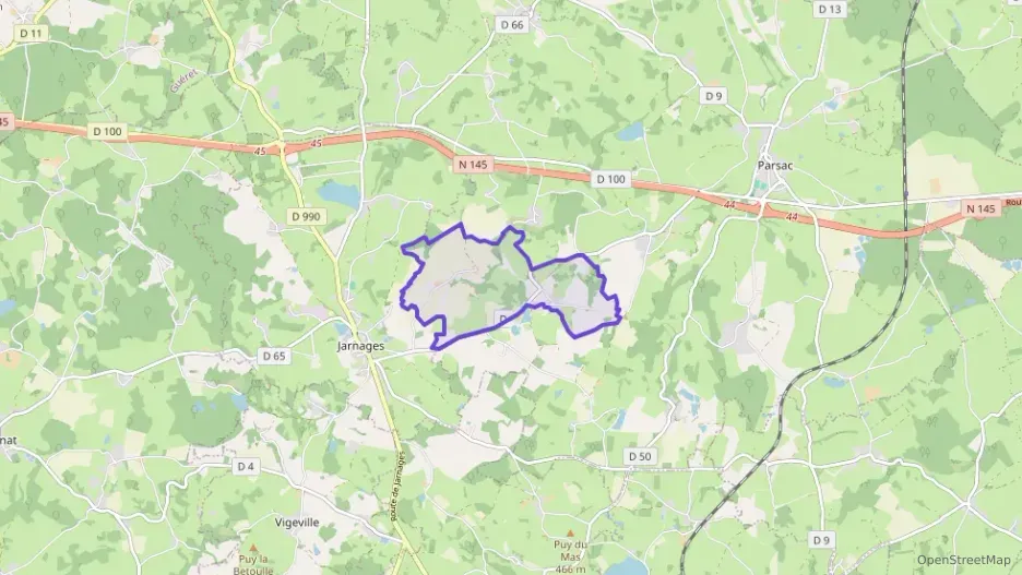 Maison 90 m² trois pièces à vendre à Parsac-Rimondeix Maison 90 m² trois pièces à vendre à Parsac-Rimondeix