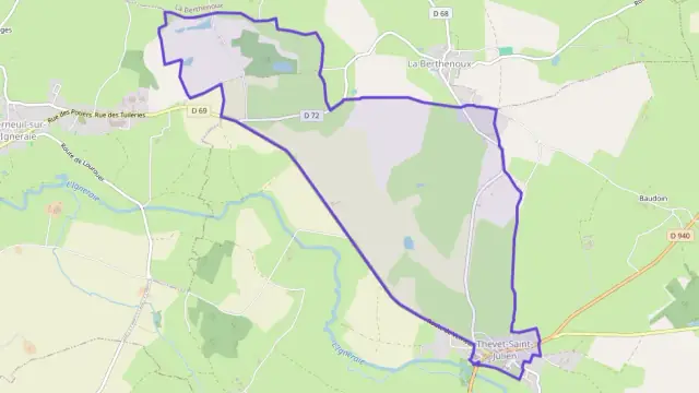 Maison 100 m² trois pièces à vendre à Thevet-Saint-Julien