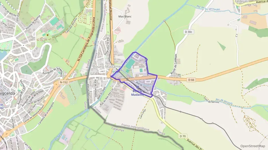 Maison 125 m² cinq pièces à vendre à Bourg-Madame