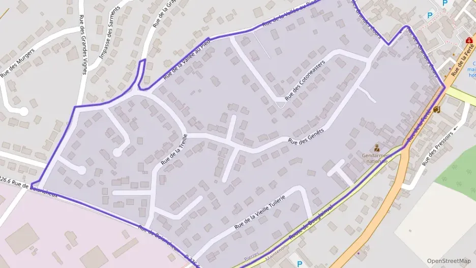 Maison 87 m² cinq pièces à vendre à Pierres Maison 87 m² cinq pièces à vendre à Pierres