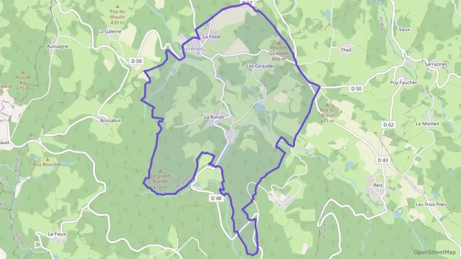 Maison 95 m² quatre pièces à vendre à Arrènes Maison 95 m² quatre pièces à vendre à Arrènes