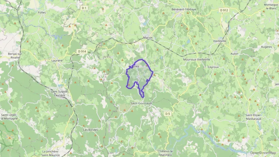 Maison 95 m² quatre pièces à vendre à Arrènes Maison 95 m² quatre pièces à vendre à Arrènes