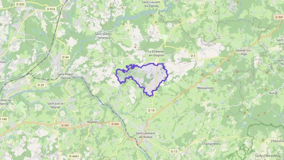 Maison 88 m² quatre pièces à vendre à Le Châtenet-en-Dognon Maison 88 m² quatre pièces à vendre à Le Châtenet-en-Dognon