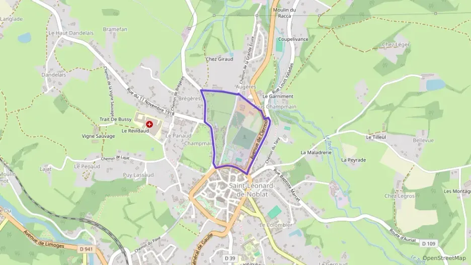 Maison 100 m² cinq pièces à vendre à Saint-Léonard-de-Noblat Maison 100 m² cinq pièces à vendre à Saint-Léonard-de-Noblat