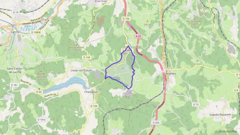 Maison 102 m² quatre pièces à vendre à Chasteaux Maison 102 m² quatre pièces à vendre à Chasteaux