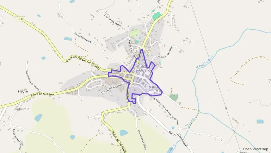 Maison 79 m² trois pièces à vendre à Montpezat-de-Quercy Maison 79 m² trois pièces à vendre à Montpezat-de-Quercy