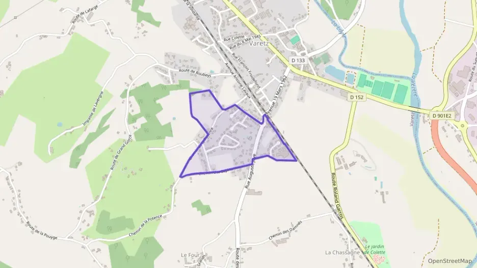 Maison 90 m² quatre pièces à vendre à Varetz Maison 90 m² quatre pièces à vendre à Varetz