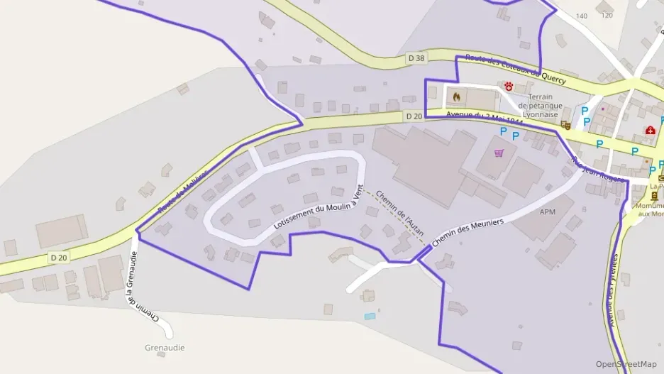 Maison 90 m² cinq pièces à vendre à Montpezat-de-Quercy Maison 90 m² cinq pièces à vendre à Montpezat-de-Quercy