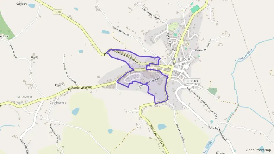 Maison 90 m² cinq pièces à vendre à Montpezat-de-Quercy Maison 90 m² cinq pièces à vendre à Montpezat-de-Quercy