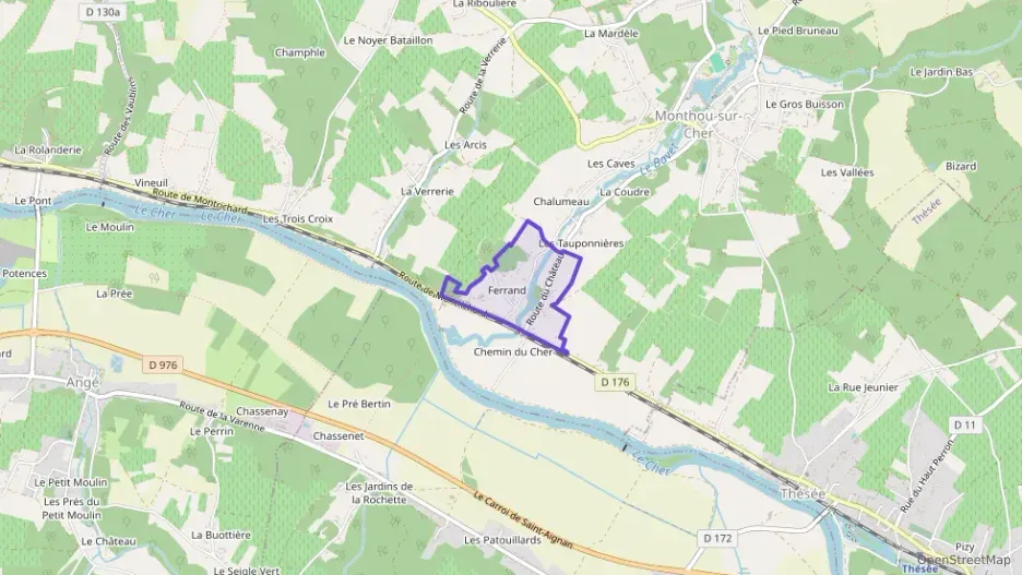 Maison 140 m² cinq pièces à vendre à Monthou-sur-Cher Maison 140 m² cinq pièces à vendre à Monthou-sur-Cher