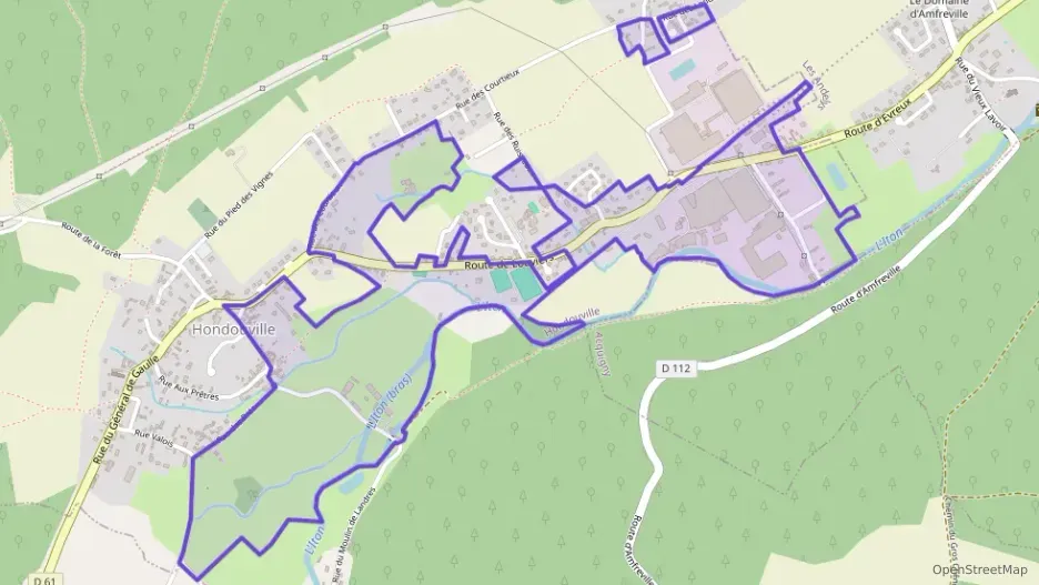 Maison 100 m² trois pièces à vendre à Hondouville Maison 100 m² trois pièces à vendre à Hondouville