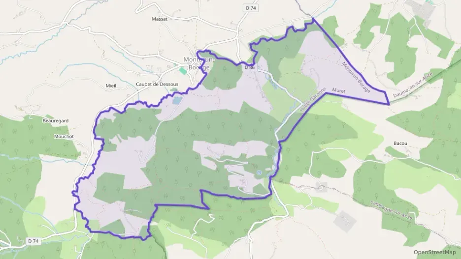 Maison 150 m² trois pièces à vendre à Montbrun-Bocage
