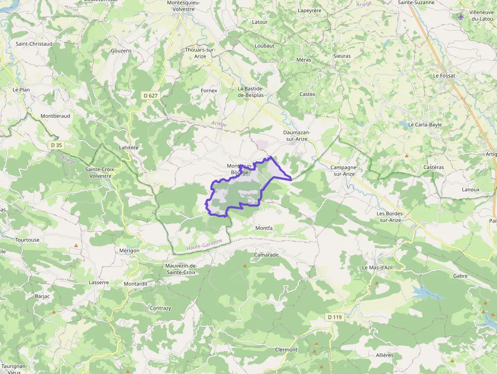 Maison 150 m² trois pièces à vendre à Montbrun-Bocage