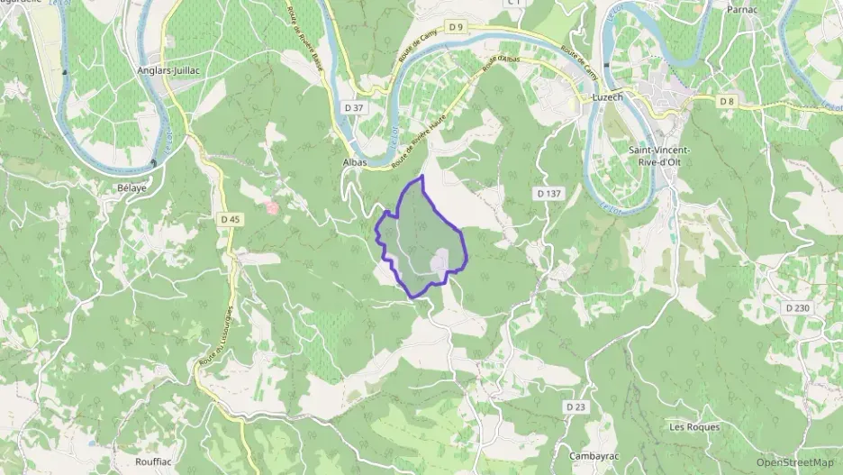 Maison 195 m² six pièces à vendre à Albas Maison 195 m² six pièces à vendre à Albas