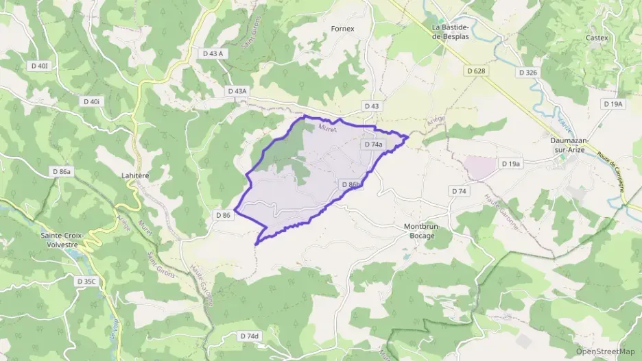 Maison 180 m² quatre pièces à vendre à Montbrun-Bocage Maison 180 m² quatre pièces à vendre à Montbrun-Bocage