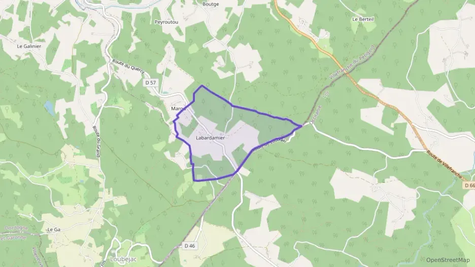 Maison 140 m² cinq pièces à vendre à Villefranche-du-Périgord Maison 140 m² cinq pièces à vendre à Villefranche-du-Périgord