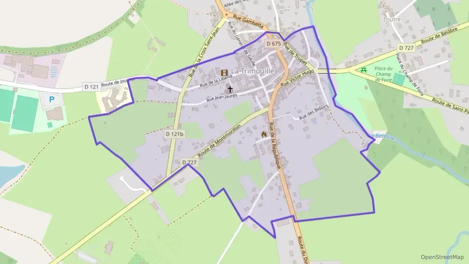 Maison 75 m² trois pièces à vendre à La Trimouille Maison 75 m² trois pièces à vendre à La Trimouille