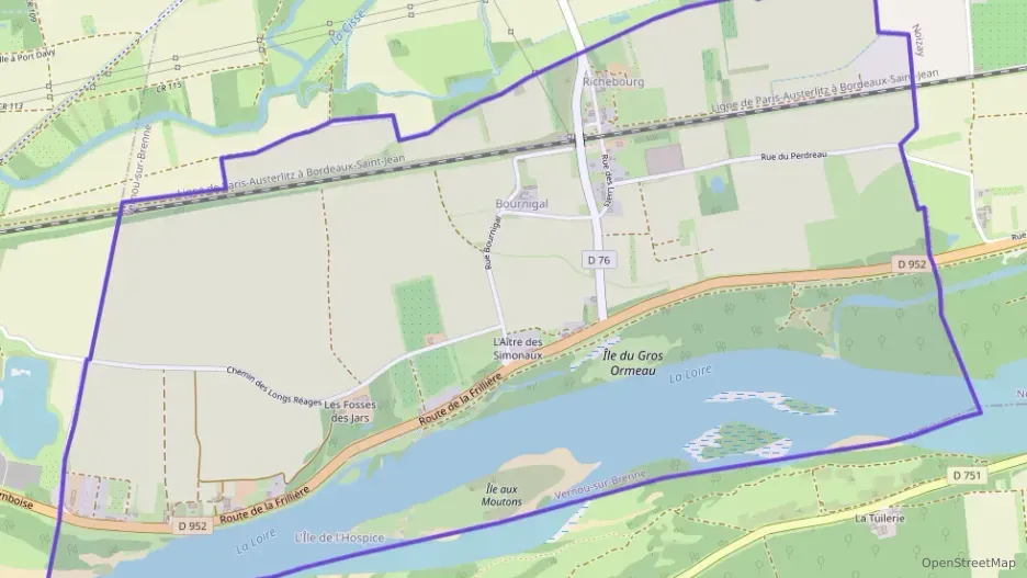 Maison 50 m² trois pièces à vendre à Vernou-sur-Brenne Maison 50 m² trois pièces à vendre à Vernou-sur-Brenne