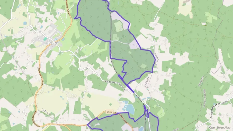 Maison 160 m² six pièces à vendre à La Douze Maison 160 m² six pièces à vendre à La Douze