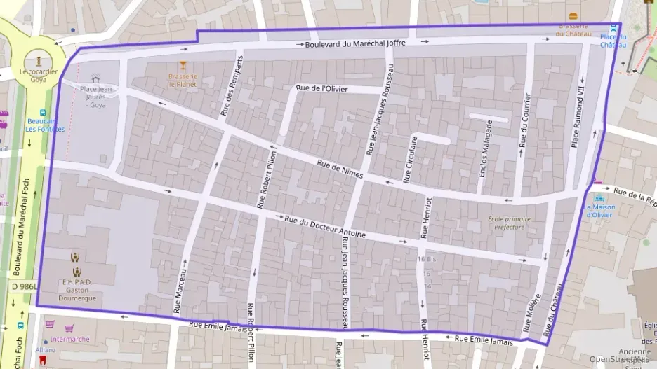 Appartement 90 m² quatre pièces à vendre à Beaucaire Appartement 90 m² quatre pièces à vendre à Beaucaire