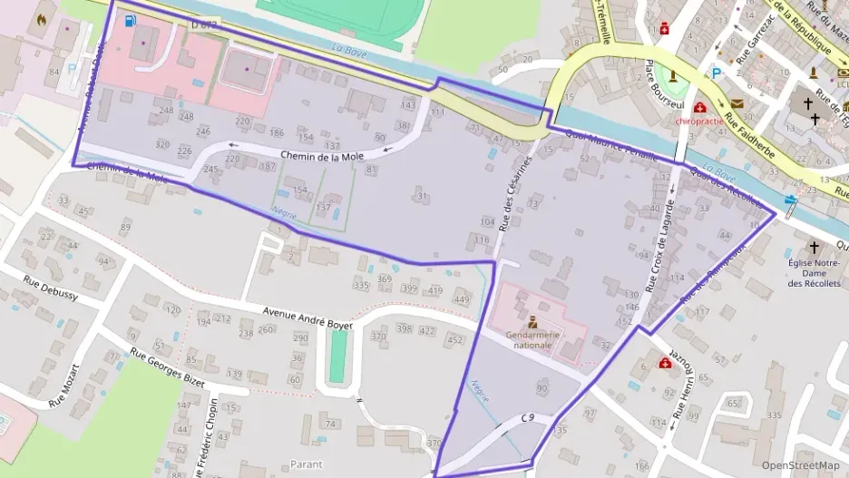 Appartement 97 m² cinq pièces à vendre à Saint-Céré Appartement 97 m² cinq pièces à vendre à Saint-Céré