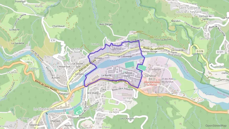 Appartement 124 m² quatre pièces à vendre à Le Cheylard Appartement 124 m² quatre pièces à vendre à Le Cheylard