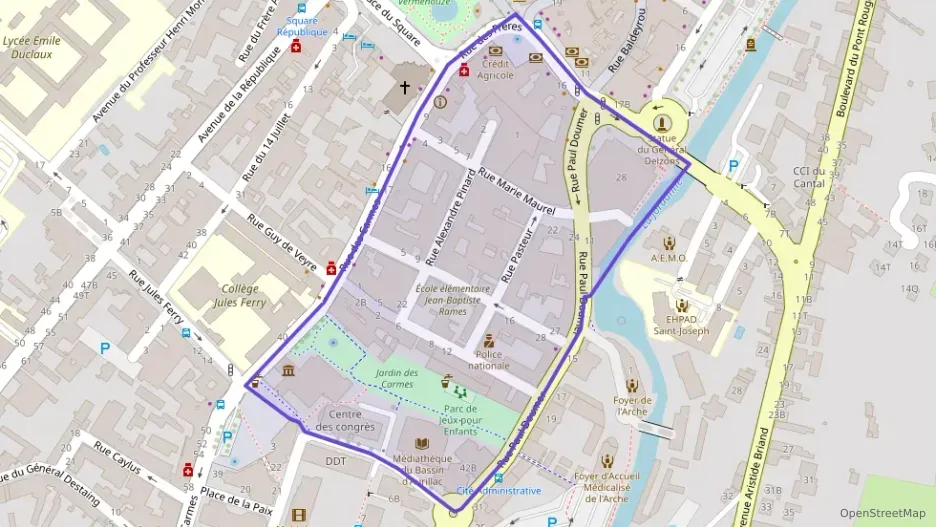 Appartement 115 m² cinq pièces à vendre à Aurillac Appartement 115 m² cinq pièces à vendre à Aurillac