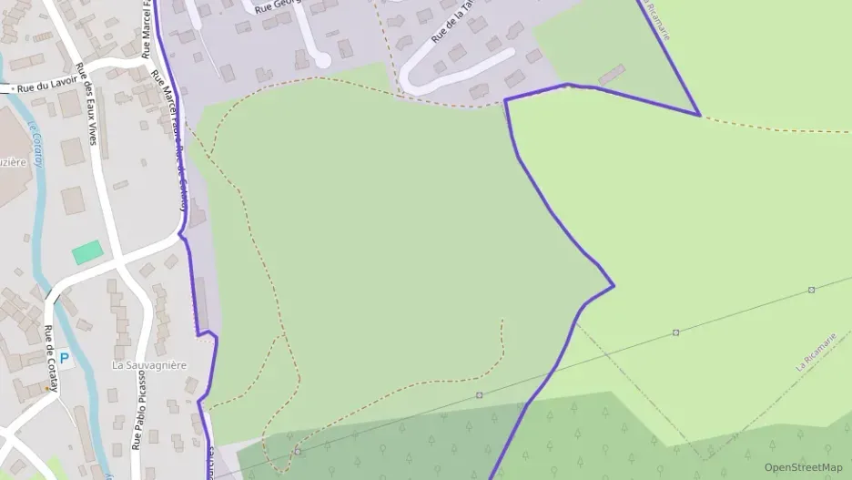 Appartement 94 m² quatre pièces à vendre à Le Chambon-Feugerolles Appartement 94 m² quatre pièces à vendre à Le Chambon-Feugerolles