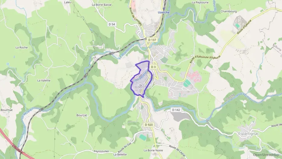 Appartement 72 m² trois pièces à vendre à Uzerche Appartement 72 m² trois pièces à vendre à Uzerche