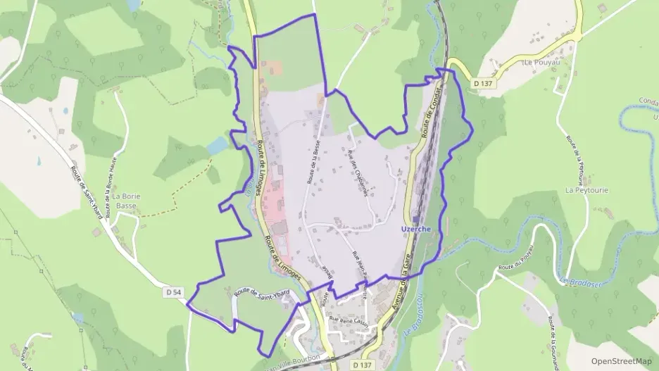 Appartement 110 m² quatre pièces à vendre à Uzerche