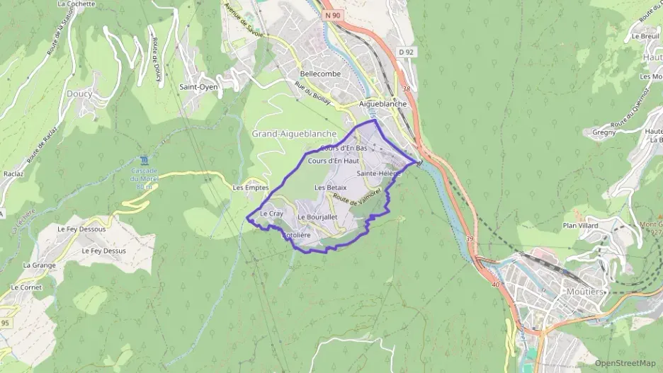 Appartement 75 m² quatre pièces à vendre à Grand-Aigueblanche Appartement 75 m² quatre pièces à vendre à Grand-Aigueblanche