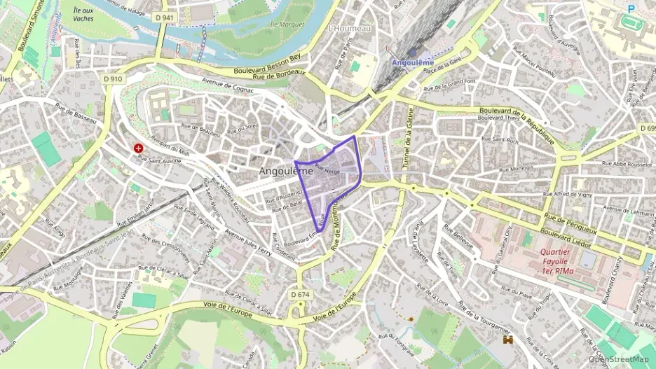 Appartement 112 m² trois pièces à vendre à Angoulême Appartement 112 m² trois pièces à vendre à Angoulême