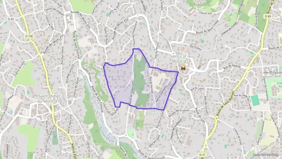 Appartement 126 m² quatre pièces à vendre à Saint-Cyr-au-Mont-d`Or Appartement 126 m² quatre pièces à vendre à Saint-Cyr-au-Mont-d`Or