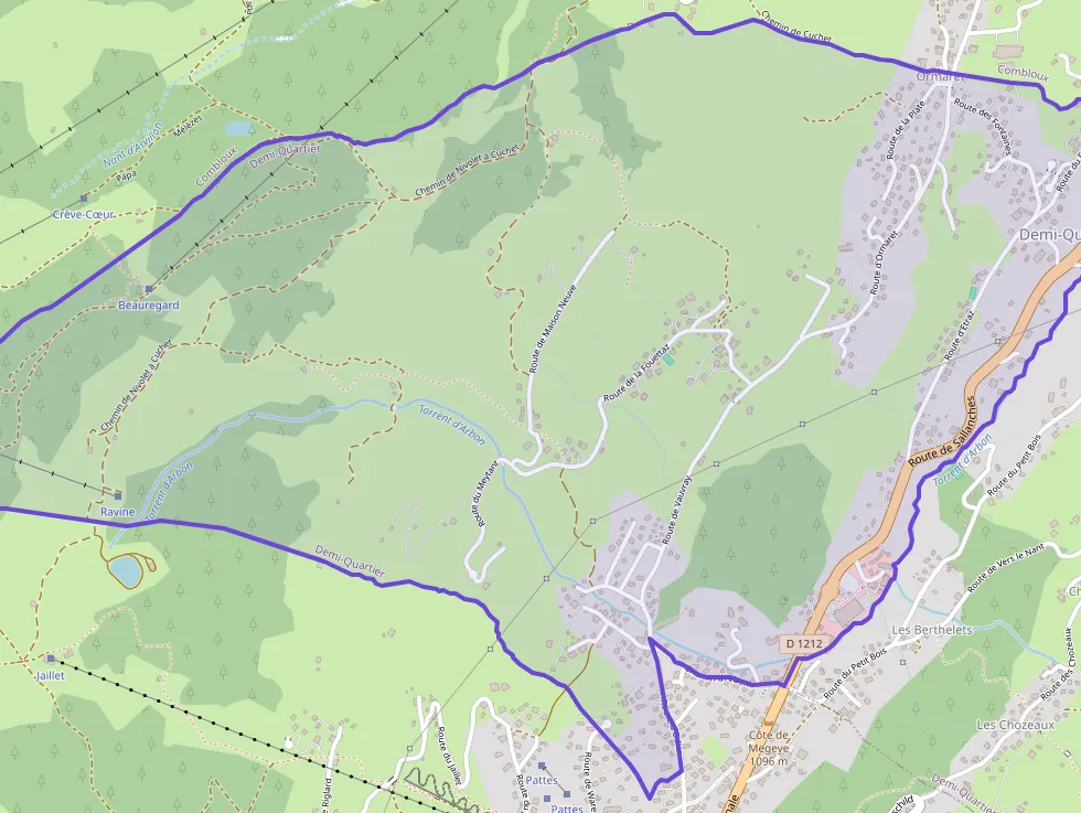 Appartement 97 m² cinq pièces à vendre à Demi-Quartier Appartement 97 m² cinq pièces à vendre à Demi-Quartier