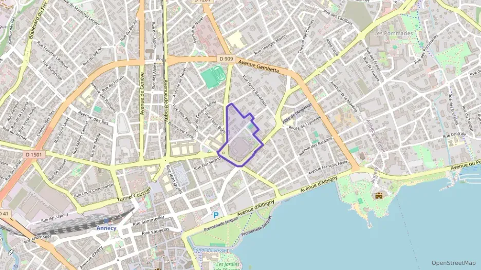 Appartement 138 m² quatre pièces à vendre à Annecy Appartement 138 m² quatre pièces à vendre à Annecy