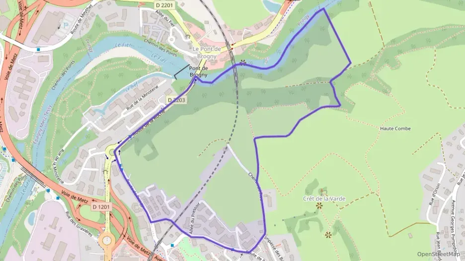 Appartement 88 m² quatre pièces à vendre à Annecy Appartement 88 m² quatre pièces à vendre à Annecy