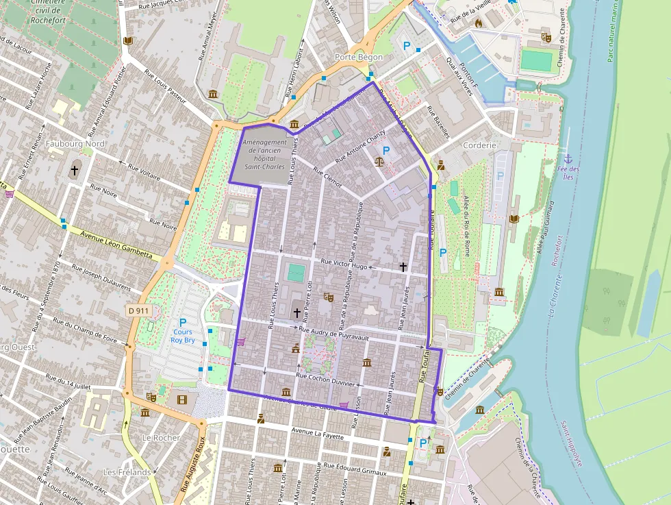 Appartement 140 m² quatre pièces à vendre à Rochefort