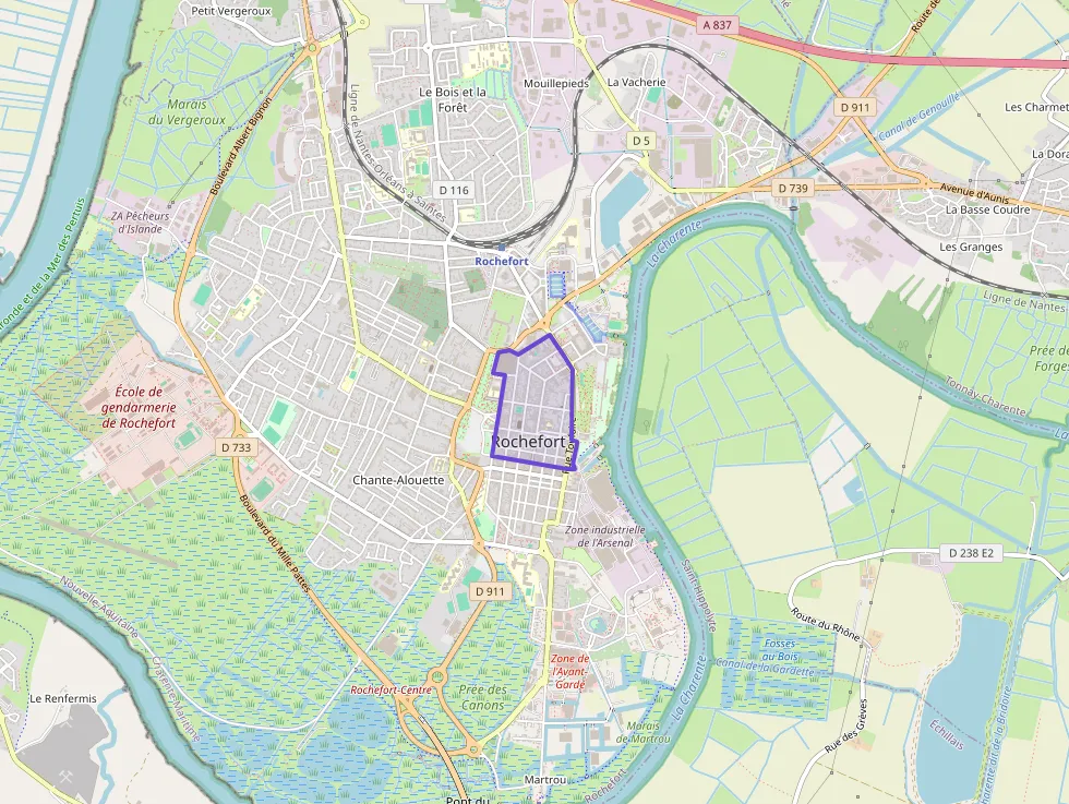 Appartement 140 m² quatre pièces à vendre à Rochefort