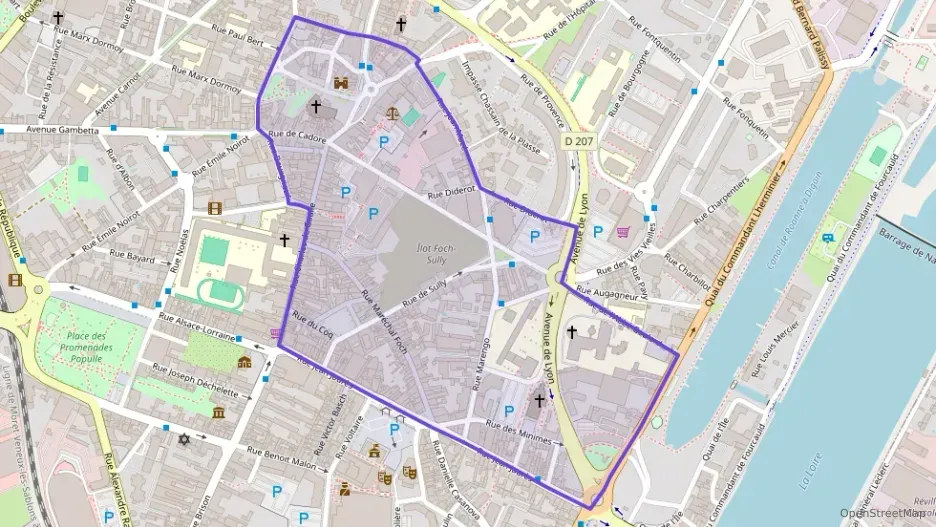 Appartement 139 m² quatre pièces à vendre à Roanne Appartement 139 m² quatre pièces à vendre à Roanne